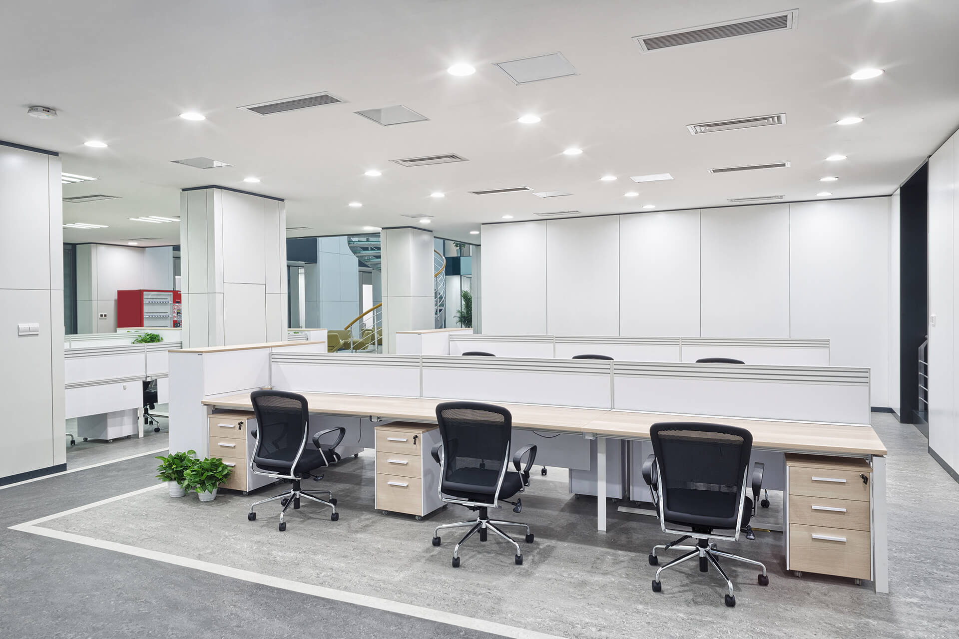 Modern-Workstation-setup-in-a-large-Sydney-Office